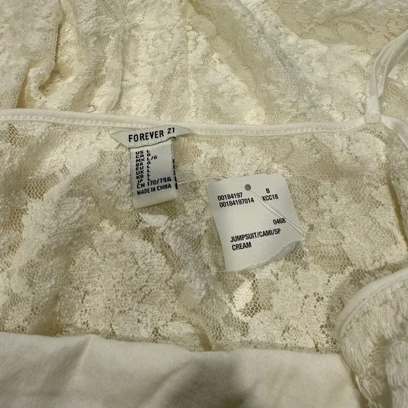 Forever 21 Lace Cami Romper Cream Spaghetti Strap‎ Pockets Women's - Picture 4 of 4
